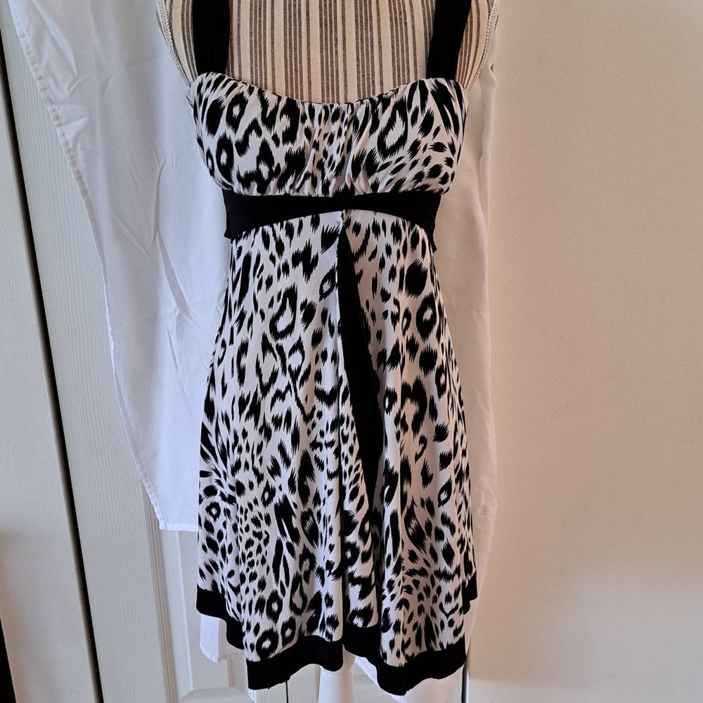 NWD- New Women Design - Black & White Dress Size M